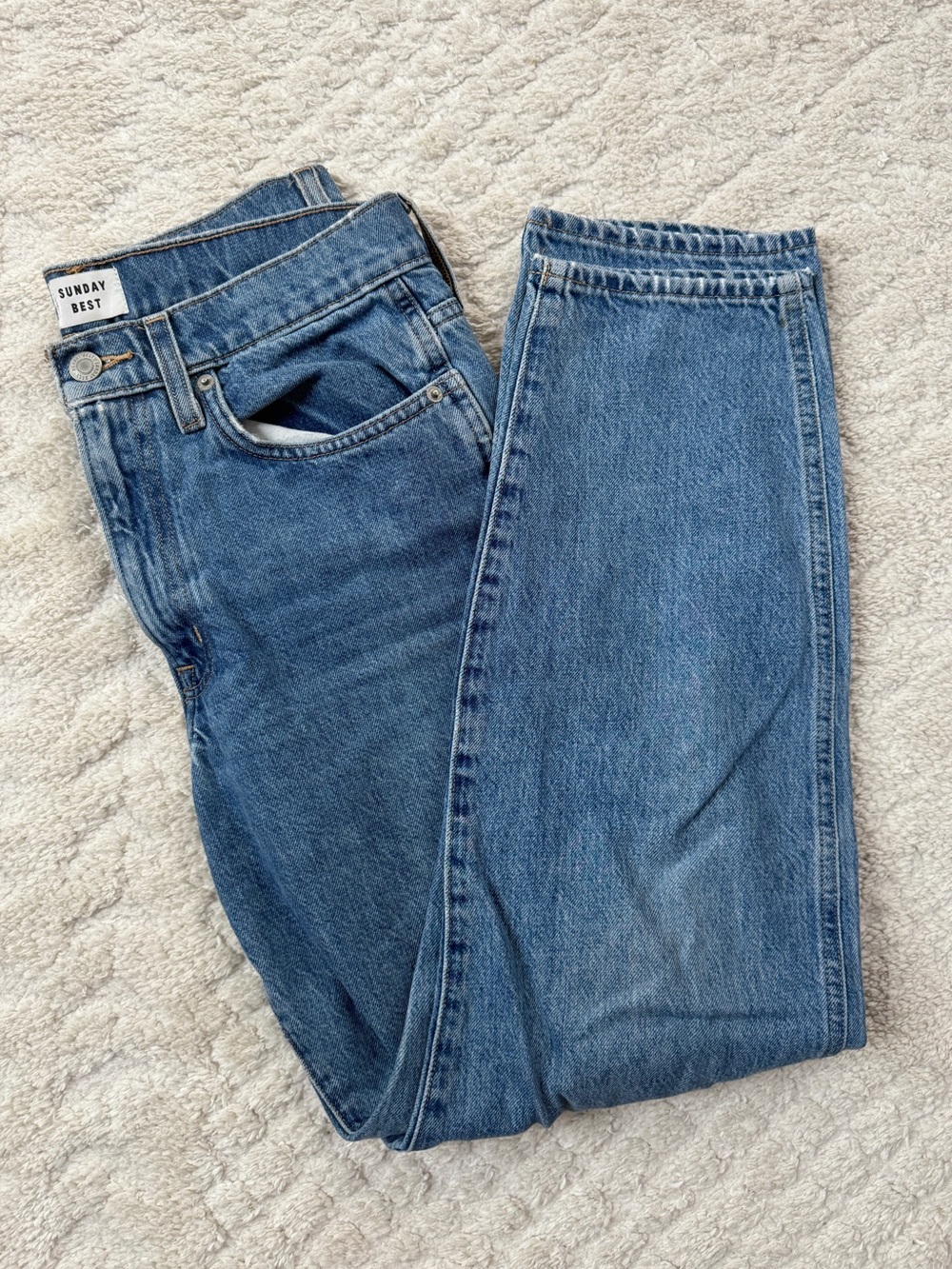 Aritzia Sunday Best Straight Leg Denim, 28 - Picture 2 of 9